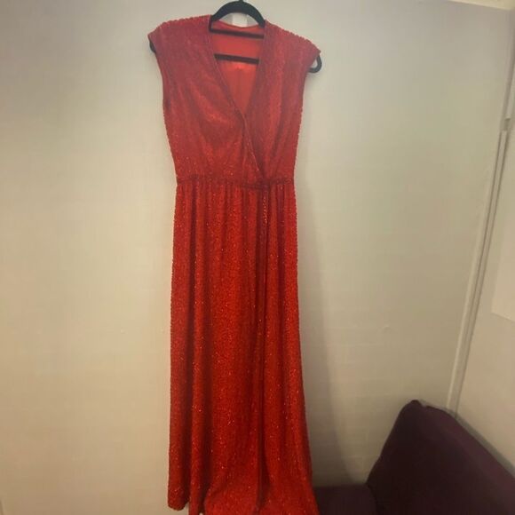 Absolutely gorgeous bright red beaded dress for queen! XS-S - Picture 1 of 6